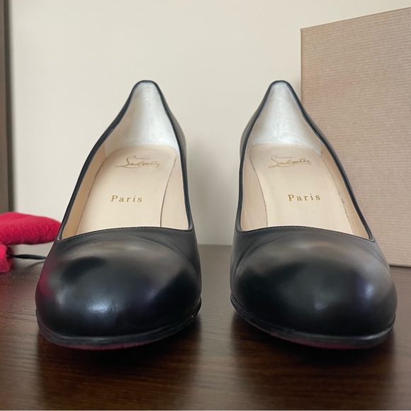 Authentic Christian Louboutin Simple Pump - Picture 5 of 9